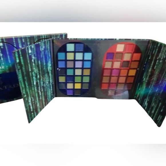 XX Revolution Matrix Eyeshadow Palette - Picture 6 of 16